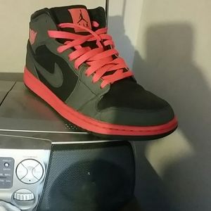 AJ 1 mid black/infrared 23